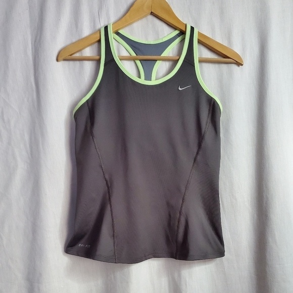 Nike - Picture 1 of 3